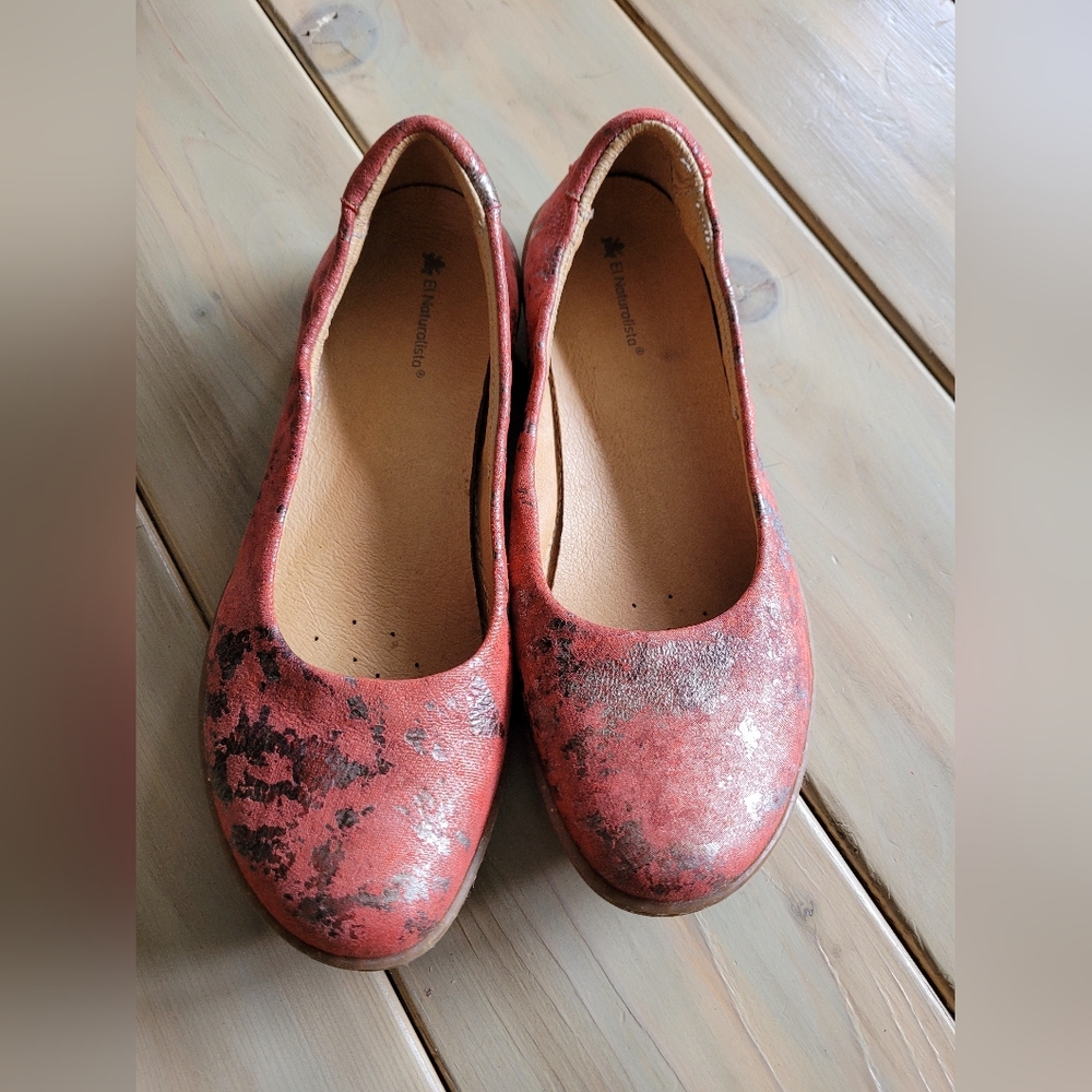 El Naturalista flats size 38